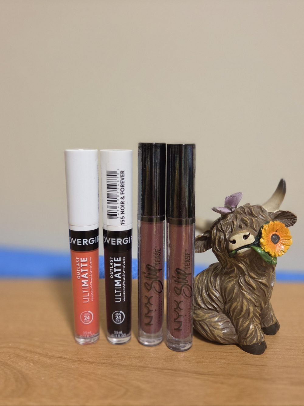 2-COVERGIRL Outlast Ultimate & 2 NYX Slip Teaser.